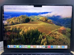MacBook Air 14" M3 256Gb Midnight Second-Hand 2 ani garanție, Telefoan — miniatura 4