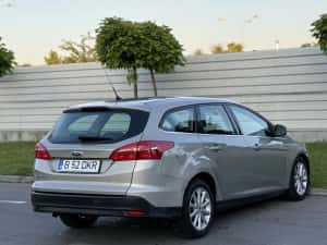 Ford Focus - Diesel - Automat - Facelift — miniatura 5