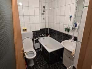 Proprietar, ap. 2 camere, centrala proprie, etaj 3, zona Mall Vitan — miniatura 4