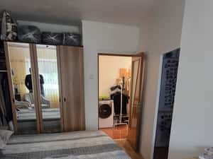 Proprietar, ap. 2 camere, centrala proprie, etaj 3, zona Mall Vitan — miniatura 5