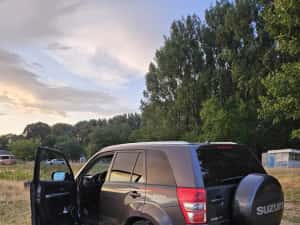 Suzuki Grand Vitara 2.4 benzina EURO 5 — miniatura 7