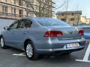 Volkswagen Passat 2011, 157.300 km, Diesel, Automat — miniatura 4
