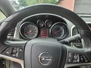 Opel Astra J Hatchback 1.4 16V 100CP — miniatura 8
