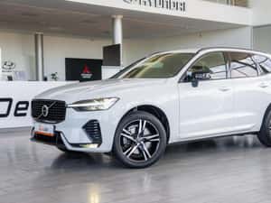 Volvo XC40 Semi-automată 197 HP Diesel — miniatura 3