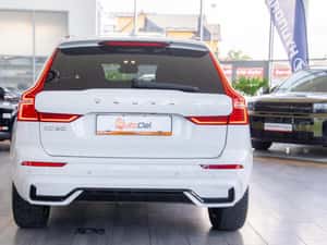 Volvo XC40 Semi-automată 197 HP Diesel — miniatura 6