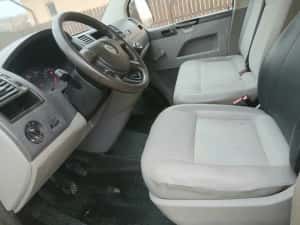 Wolkswagen T5/2008/6/locuri — miniatura 5