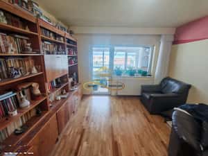 Vand apartament 3 camere decomandate – zonă Ștefan cel Mare