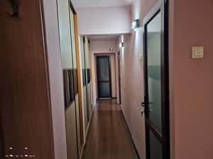 Inchiriez apartament 3 camere