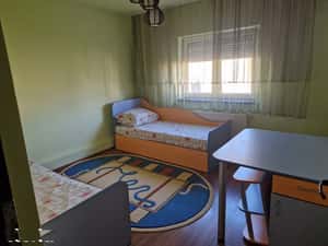 Inchiriez apartament 3 camere — miniatura 3