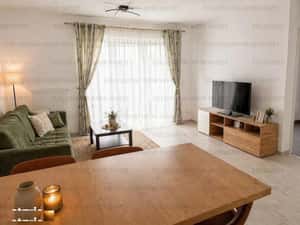 Apartament 2 camere, decomandat - zona Tractorul — miniatura 1