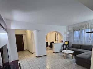 Simion Barutiu- 3 camere-3 balcone-2 bai -80 m — miniatura 3