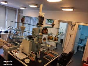 Maresal Averescu-stradal-apartament transformat in spatiu comercial!