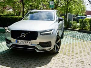 VOLVO XC90 T6 R-Design — miniatura 3
