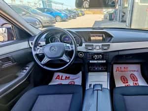Mercedes-Benz E 200 Berlină, 250.000 km, 2014 — miniatura 2