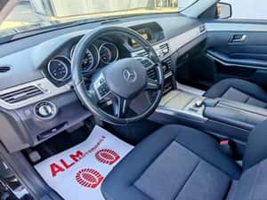 Mercedes-Benz E 200 Berlină, 250.000 km, 2014 — miniatura 4