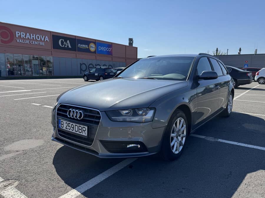 Vand Audi A4 Avant, motorizare 2.0 TDI 150 CP — fotografie 1 din 7