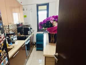 Apartament 3 cam decomandat +loc parcare acoperit aproape de Statia M2 — miniatura 4