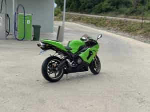 Motocicleta Kawasaki Ninja 636 — miniatura 5