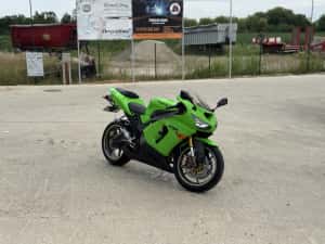 Motocicleta Kawasaki Ninja 636 — miniatura 8