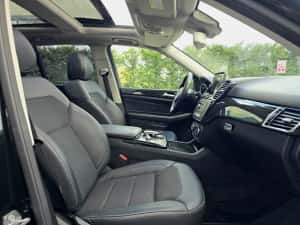 Mercedes Benz GLE 2018 AMG — miniatura 6