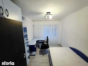 Inchiriez ap. 3 camere decomandat zona Centrala — miniatura 4