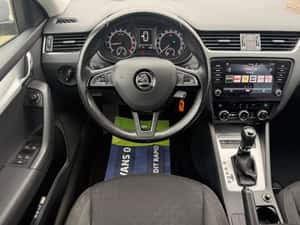 Skoda Octavia 1.6 Diesel Automată 2017 — miniatura 7