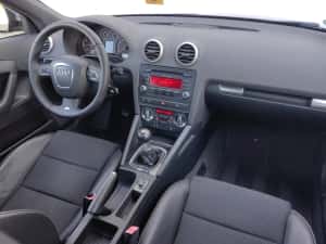 Audi A3 S-Line SportBack — miniatura 8