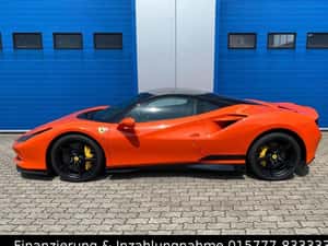 Ferrari F8 Automată 721 HP Benzină