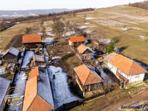 Film! Teren apreciabil, 2.819 mp + casa, Mereni, Covasna — miniatura 7