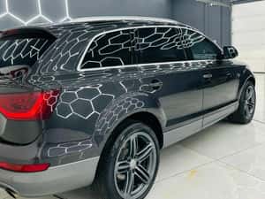AUDI Q7 4x4 — miniatura 3