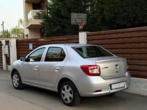 Dacia Logan Laureat 1.2 MPI Unic Proprietar 100.000 km reali — miniatura 3