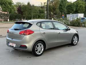 Kia Ceed * An 2013 * Euro 5 * 1.4 CRDI * km 232000 * — miniatura 3