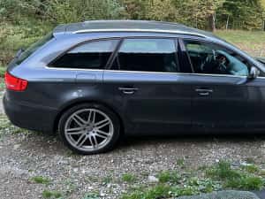 Vând Audi A 4 1.8 Benzină — miniatura 10