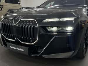 BMW 740 diesel, Automată, 19.161 km, Negru — miniatura 3