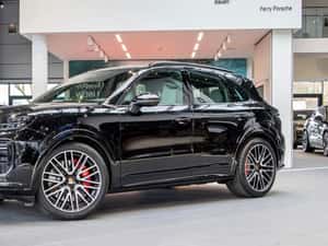 Porsche Cayenne 2026 - SUV, automat, 500 cp, 185.000 EUR — miniatura 2