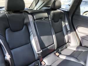 Volvo XC60 Hibrid 2025 cu 13800 km — miniatura 5