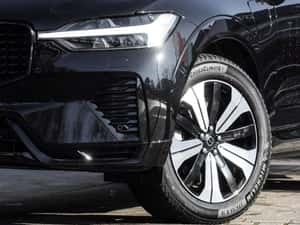 Volvo XC60 Hibrid 2025 cu 13800 km — miniatura 6