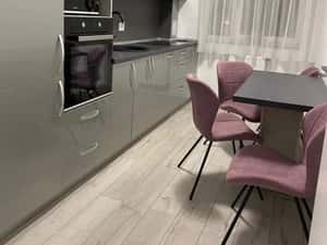 Închiriez apartament cu 2 camere Prima Oneștilor ! — miniatura 5