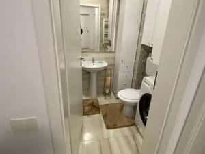 Închiriez apartament cu 2 camere Prima Oneștilor ! — miniatura 6