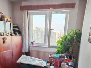 Apartament 3 camere, balcon, etaj 10, centru — miniatura 5