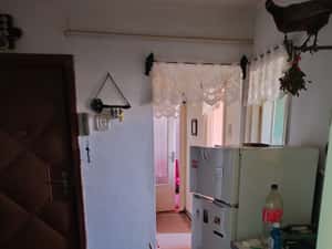 Apartament 3 camere, balcon, etaj 10, centru — miniatura 6