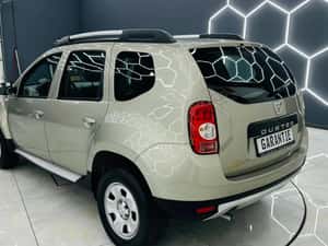 Dacia Duster 2013 1.6i E5 Manuală 105 HP Benzină — miniatura 4