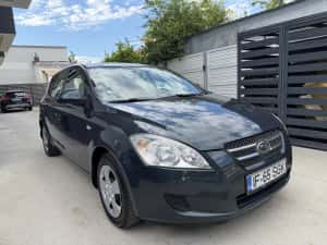 Kia Ceed • Stare foarte buna • — miniatura 2
