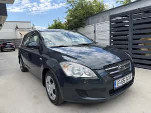 Kia Ceed • Stare foarte buna • — miniatura 8