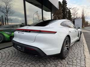 Porsche Taycan Sport / Coupe 680 cp Electric Second-hand — miniatura 4