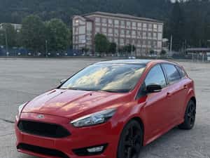 Ford Focus ST Look 1.5 EcoBoost 150 CP Racing Red