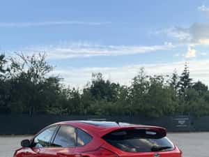 Ford Focus ST Look 1.5 EcoBoost 150 CP Racing Red — miniatura 2