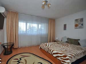 Garsoniera Drumul Taberei langa Plaza Mall bloc stradal bld Timisoara