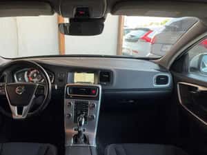 Volvo V60 Plug-in Hybrid Automată 190 HP Diesel — miniatura 7