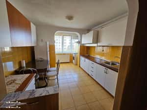 Apartament 3 camere Centru Civic ! — miniatura 3